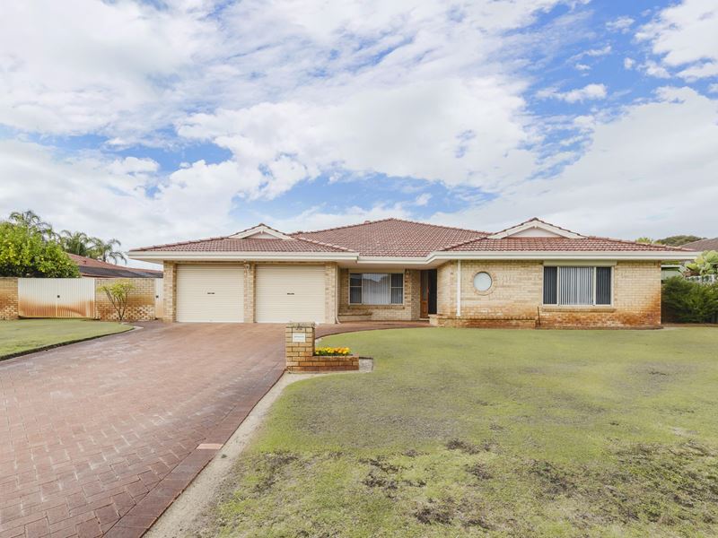 38 Pelican Parade, Ballajura WA 6066