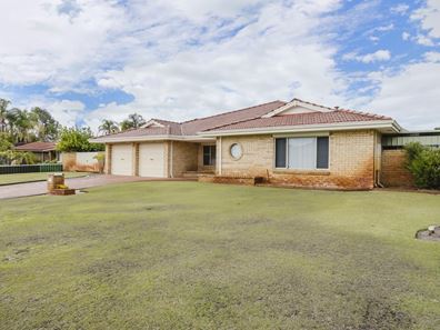 38 Pelican Parade, Ballajura WA 6066