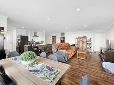 36 Lugger Outlook, Glenfield WA 6532