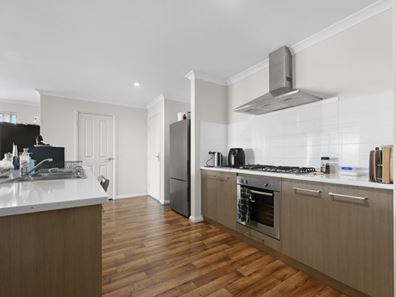 36 Lugger Outlook, Glenfield WA 6532