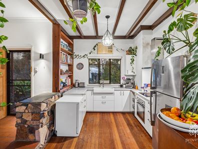 22 Boya Crescent, Boya WA 6056