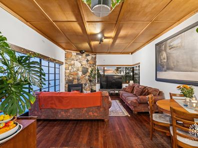22 Boya Crescent, Boya WA 6056