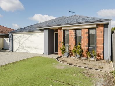 2 Fawk Corner, Ballajura WA 6066
