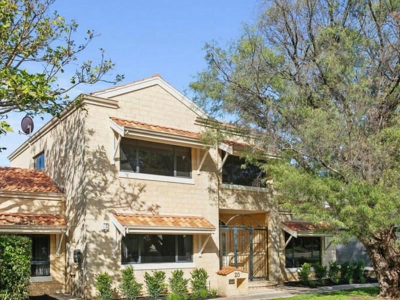 20 Sherwood Road, Dalkeith WA 6009