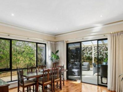 20 Sherwood Road, Dalkeith WA 6009