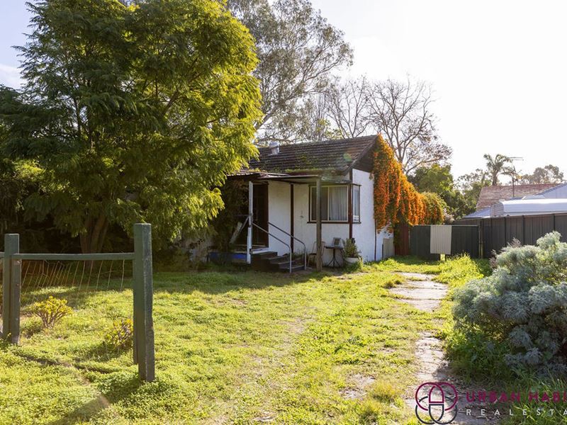 35 Hewison Road, Medina WA 6167
