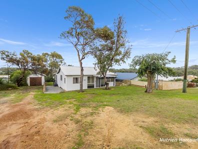 14 Walebing Way, Guilderton WA 6041