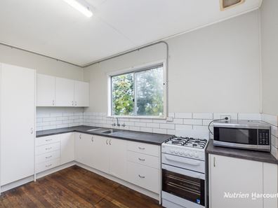 14 Walebing Way, Guilderton WA 6041