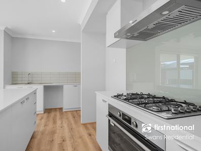 6 Amherst Road, Hilbert WA 6112