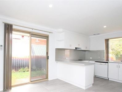 1/15 Piercy Way, Kardinya WA 6163