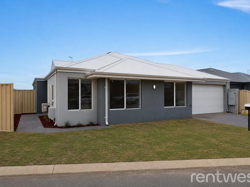28 Wickepin Parade, Dawesville