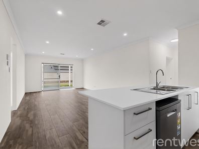 28 Wickepin Parade, Dawesville WA 6211