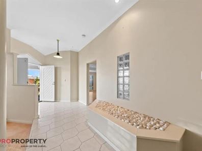 13 Moresby Close, Bibra Lake WA 6163