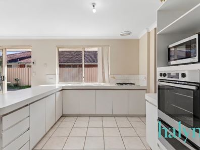 28 Bremner Circle, Canning Vale WA 6155