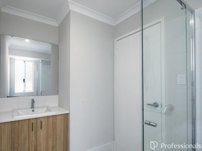 11 Tapin Street, Yanchep WA 6035