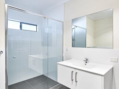 22B Melvin Avenue, Thornlie WA 6108