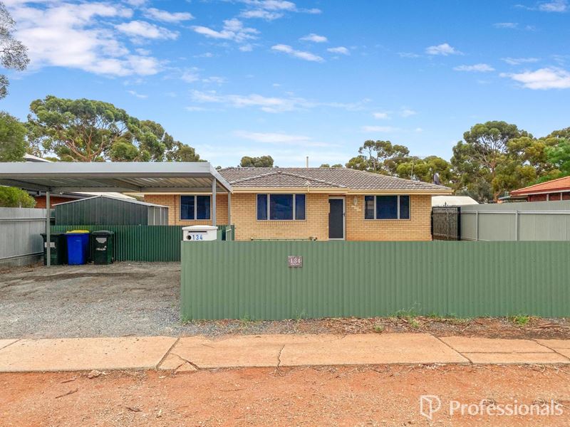 134 Addis Street, West Lamington WA 6430