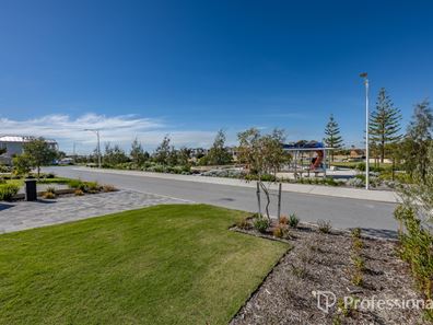 8 Giger Way, Alkimos WA 6038