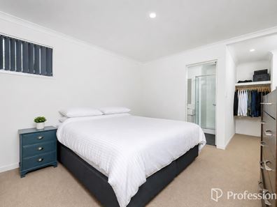 8 Giger Way, Alkimos WA 6038