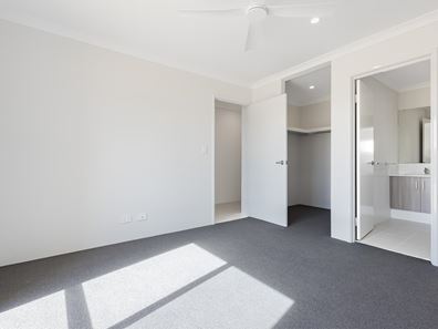 22 Bundara Crest, Lakelands WA 6180