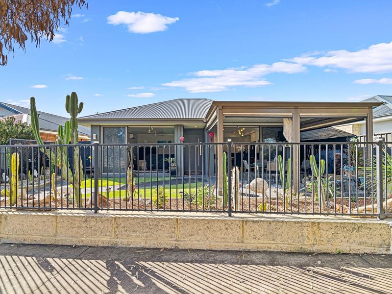 33 Lilydale Drive, Lakelands WA 6180