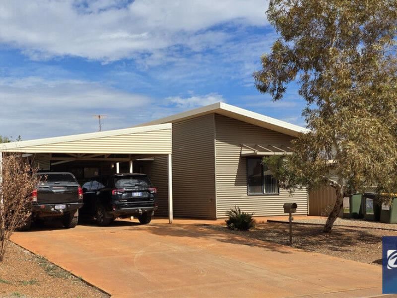 34 Ophthalmia Crescent, Newman WA 6753