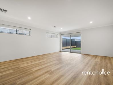 25 Camperdown Wy, Lakelands WA 6180