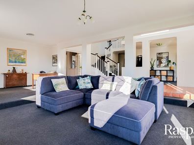16 Provincial Mews, Bibra Lake WA 6163