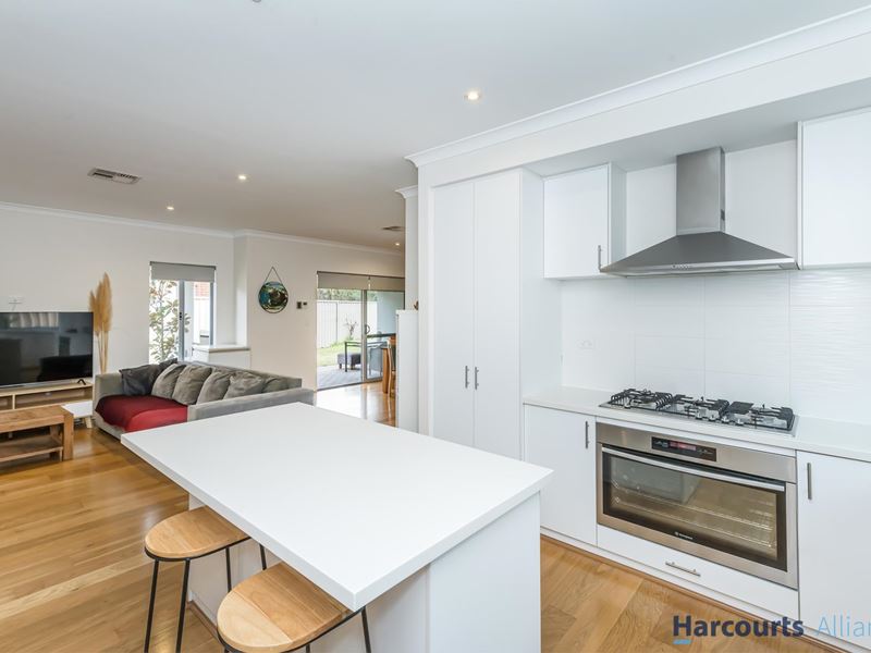 21 Sabro Lane, Caversham WA 6055