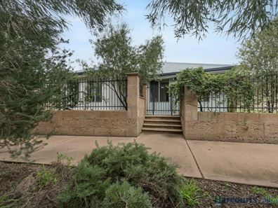 21 Sabro Lane, Caversham WA 6055