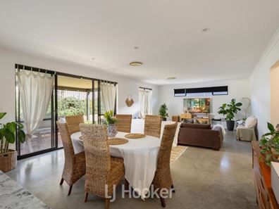42 Martingale Drive, Dunsborough WA 6281