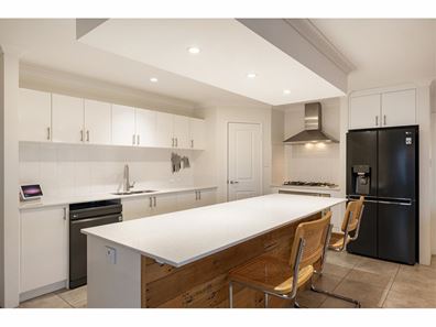 34 St Michaels Parkway, Dunsborough WA 6281