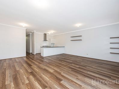 43 Kerkeri Heights, Lakelands WA 6180