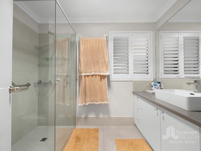 29 Biesiot Street, Carey Park WA 6230