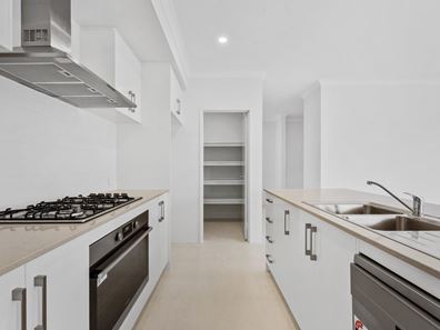7 Dolly Link, Secret Harbour WA 6173