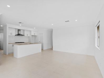 7 Dolly Link, Secret Harbour WA 6173