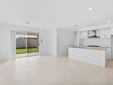 7 Dolly Link, Secret Harbour WA 6173