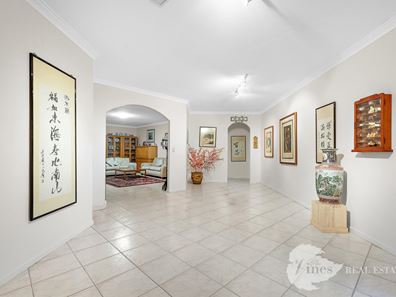 16 Muscat Terrace, The Vines WA 6069