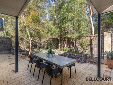 11 Hogg Avenue, Salter Point WA 6152