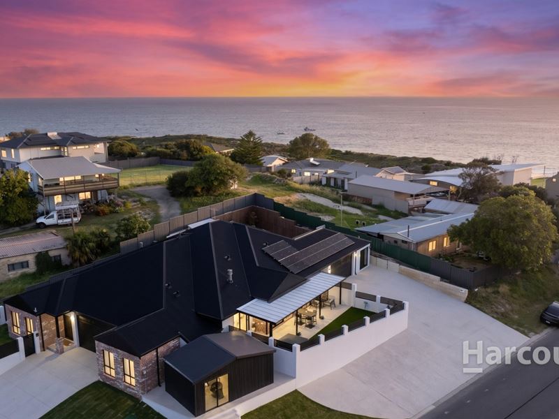17 Graham Road, Quinns Rocks WA 6030