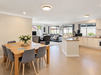 36 Falcon Drive, Broadwater WA 6280