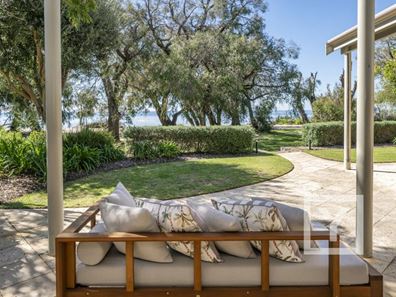 13/83 Gifford Road, Dunsborough WA 6281
