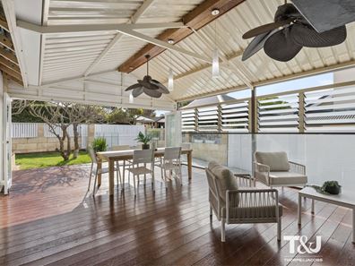 252 Woodside Street, Doubleview WA 6018