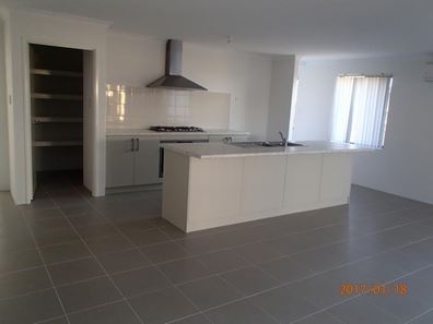 10 Descent Street, Ellenbrook WA 6069