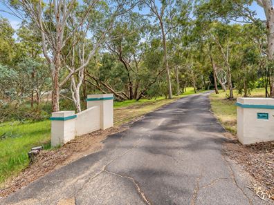 38 Carradine Road, Mount Nasura WA 6112