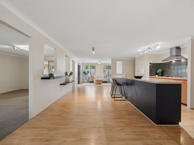 26 Lockeport Approach, Madeley WA 6065