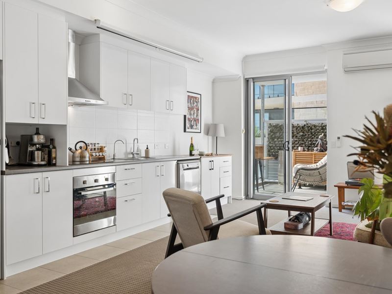 15/25 O'Connor Close, North Coogee