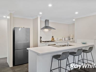 26 Perrinvale Loop, Golden Bay WA 6174