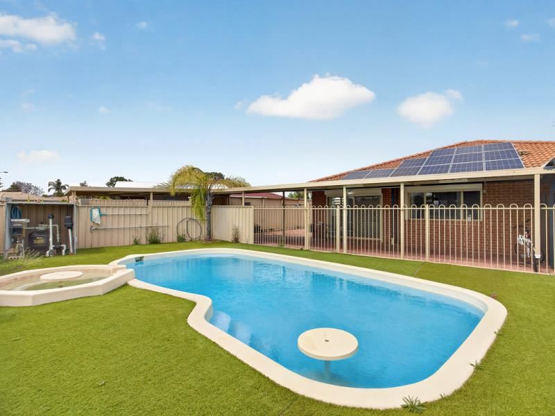 1 Limosa Glade, Warnbro WA 6169