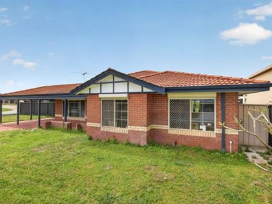 1 Limosa Glade, Warnbro WA 6169